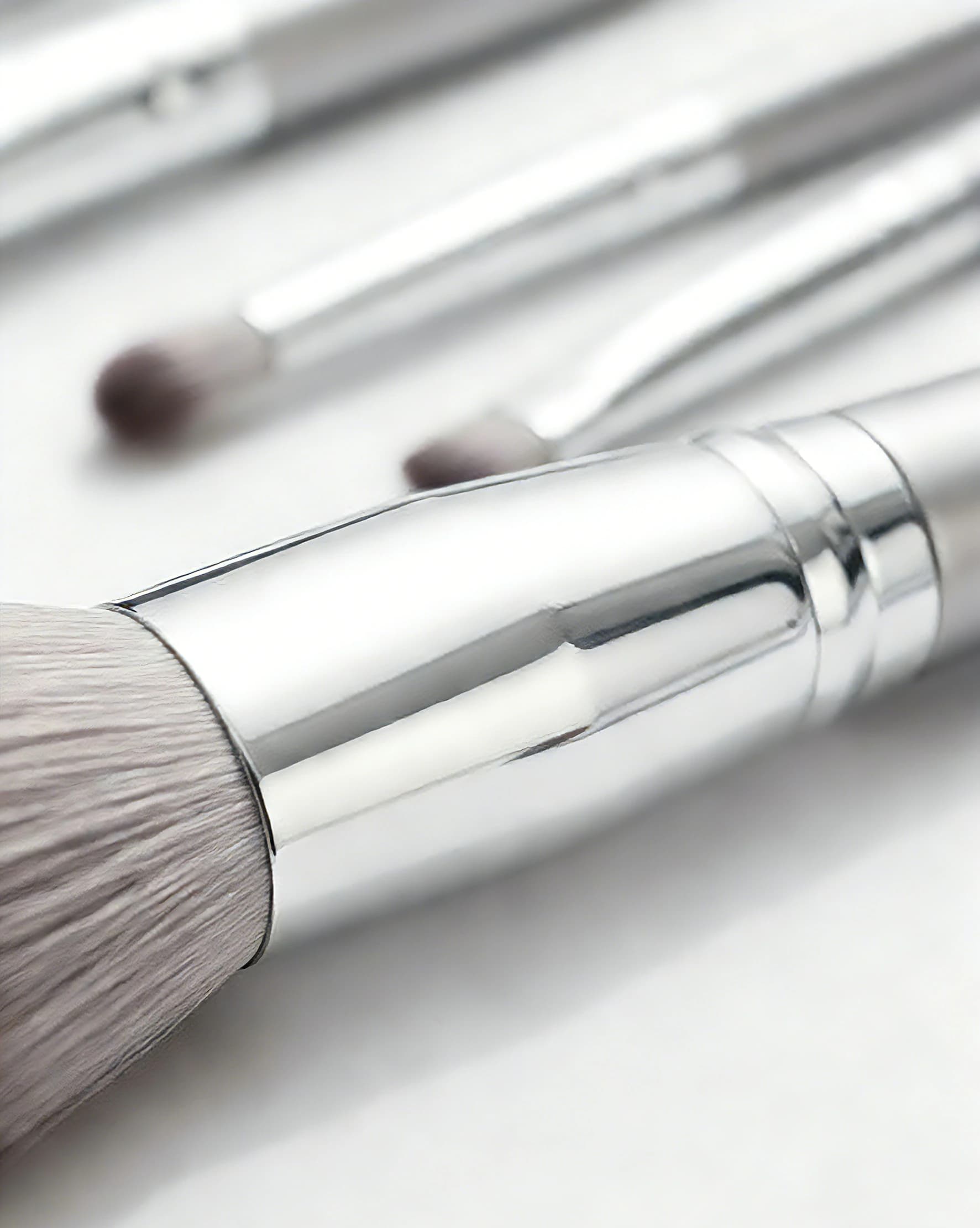 Silver Handle Makeup Brush Set (15pcs) - Seamless Zero-Shedding Ferrule